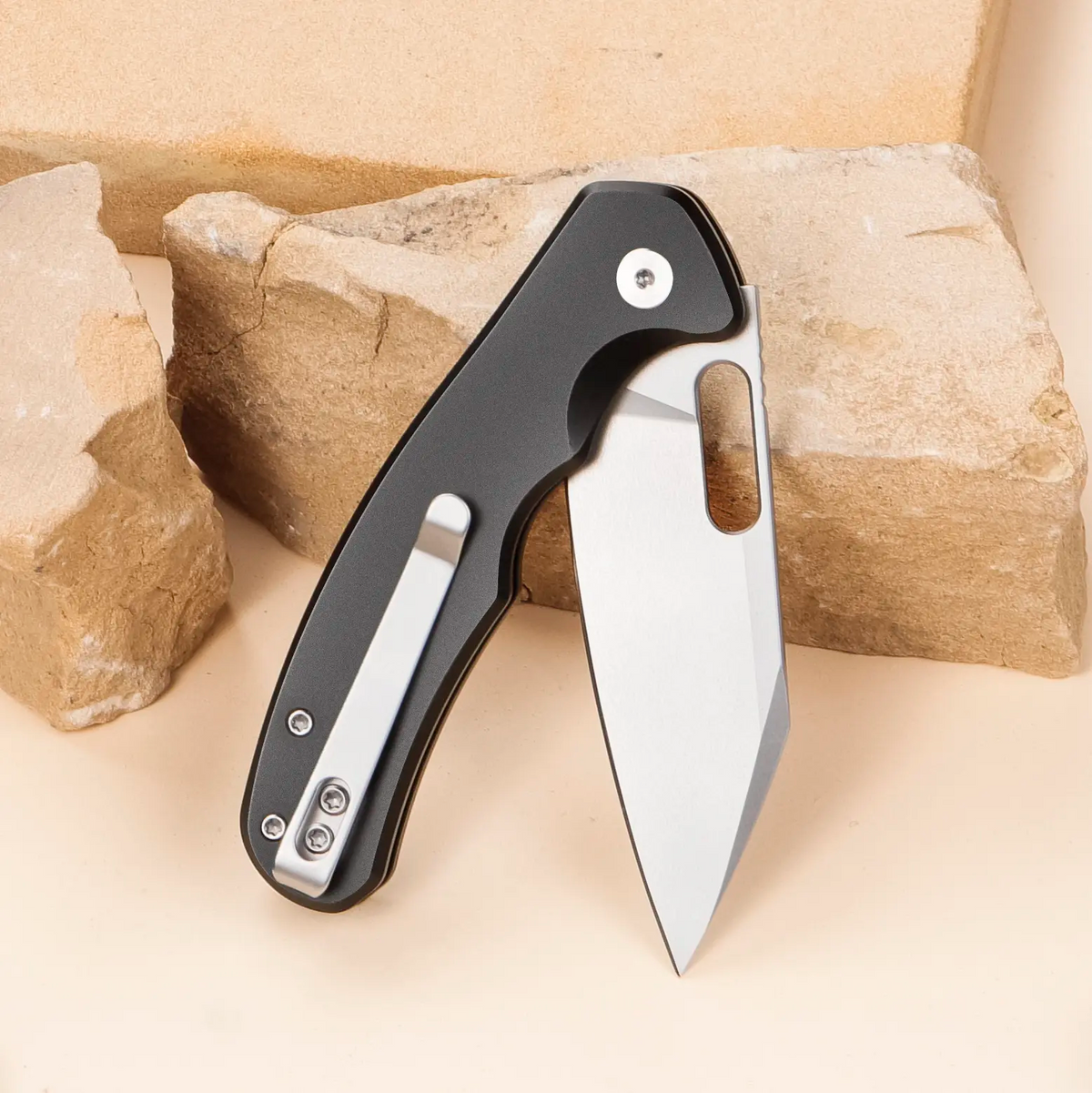 IOKO Multifunctional Folding Pocket Knife - Durable D2 Blade, Aluminum Alloy Handle (Alloy Construction), Safety Lock, for Outdoor Camping, Opening Packages, Men's Gift